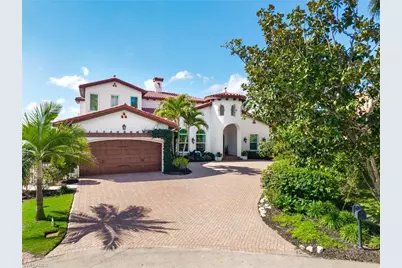 911 Aqua Ln, Fort Myers, FL 33919 - Photo 8