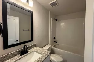 301 NE 14th St, Cape Coral, FL 33909 - Photo 18