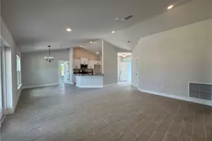 301 NE 14th St, Cape Coral, FL 33909 - Photo 10