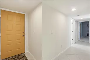 5765 Trailwinds Dr, Fort Myers, FL 33907 - Photo 6