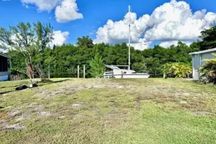 5529 Sir Walter Way, North Fort Myers, FL 33917 - Photo 2