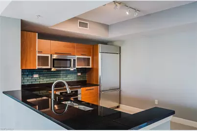 3000 Oasis Grand Blvd #2405, Fort Myers, FL 33916 - Photo 6