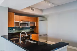 3000 Oasis Grand Blvd, Fort Myers, FL 33916 - Photo 6