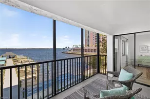 2711 1st St, Fort Myers, FL 33916 - Photo 4