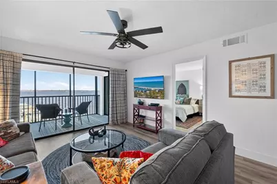 2711 1st St #203, Fort Myers, FL 33916 - Photo 6