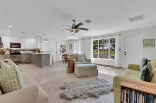 1537 Covington Cir E, Fort Myers, FL 33919 - Photo 6