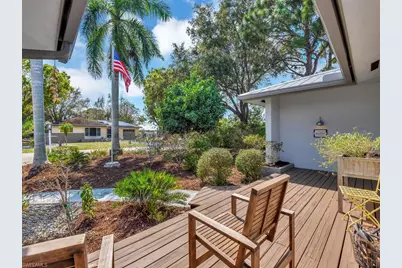 1537 Covington Cir E, Fort Myers, FL 33919 - Photo 22