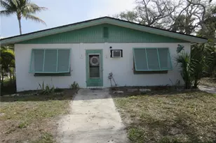 123 Falkirk St, Fort Myers Beach, FL 33931 - Photo 1