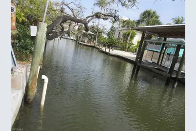 123 Falkirk St, Fort Myers Beach, FL 33931 - Photo 2
