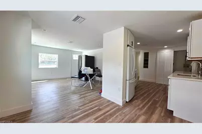 8180 Suncoast Dr, North Fort Myers, FL 33917 - Photo 28