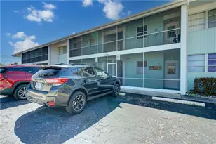 402 SE 42nd Terrace, Cape Coral, FL 33904 - Photo 4