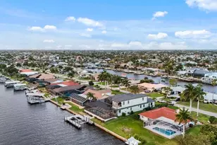 1950 SE 36th St, Cape Coral, FL 33904 - Photo 4