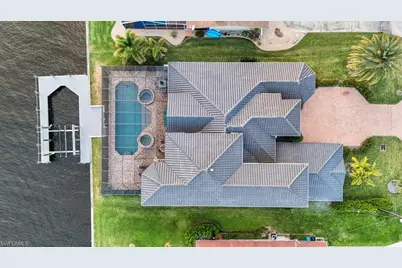 1950 SE 36th St, Cape Coral, FL 33904 - Photo 6