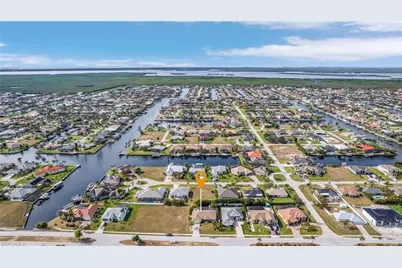 4002 Oasis Blvd, Cape Coral, FL 33914 - Photo 36