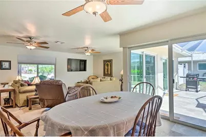 2404 SE 16th St, Cape Coral, FL 33990 - Photo 12