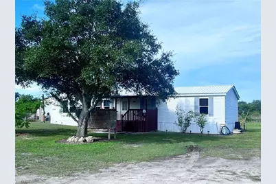 3704 Dustin Dr, Labelle, FL 33935 - Photo 2
