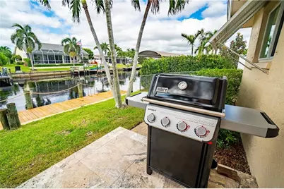 3510 SE 19th Pl, Cape Coral, FL 33904 - Photo 8