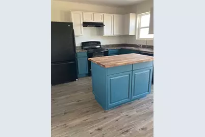 2922 NW 8th Pl, Cape Coral, FL 33993 - Photo 2