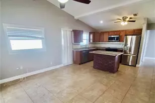 926 Andalusia Blvd, Cape Coral, FL 33909 - Photo 2