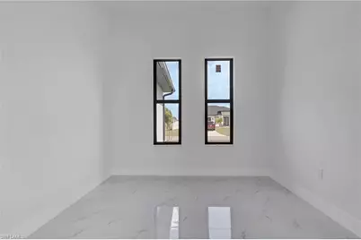 2800 NE 4th Pl, Cape Coral, FL 33909 - Photo 8