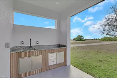 2800 NE 4th Pl, Cape Coral, FL 33909 - Photo 20