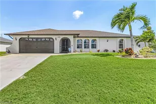 428 SW 37th St, Cape Coral, FL 33914 - Photo 2