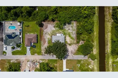3317 17th St SW, Lehigh Acres, FL 33976 - Photo 8