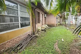 2232 Marina Park Dr, Fort Myers, FL 33905 - Photo 4