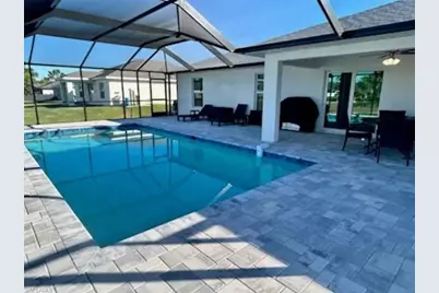 3462 NE 10th Pl, Cape Coral, FL 33909 - Photo 2