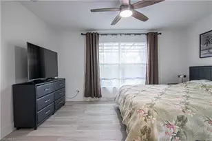 1913 SE 15th Pl, Cape Coral, FL 33990 - Photo 12