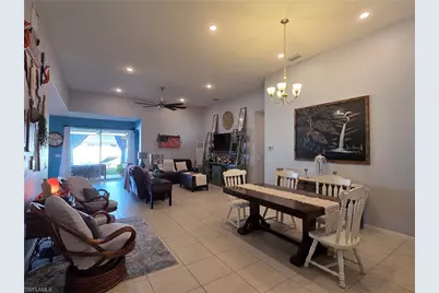 4102 SW 14th Pl, Cape Coral, FL 33914 - Photo 8