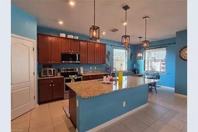 4102 SW 14th Pl, Cape Coral, FL 33914 - Photo 18