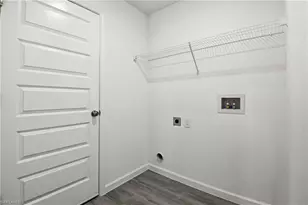 354 Hermosa Ave, Lehigh Acres, FL 33974 - Photo 20