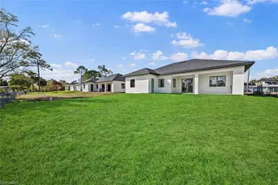 2711 10th St W, Lehigh Acres, FL 33971 - Photo 22