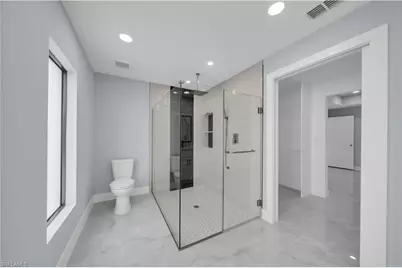 2600 38th St SW, Lehigh Acres, FL 33976 - Photo 22