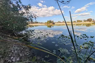 2137 NE 20th Ln, Cape Coral, FL 33909 - Photo 2