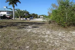 7757 Breakwater Ct, Bokeelia, FL 33922 - Photo 14