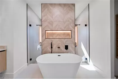 1317 SW 5th Pl, Cape Coral, FL 33991 - Photo 28