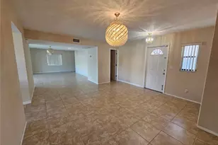 1221 SE 46th Ln, Cape Coral, FL 33904 - Photo 6