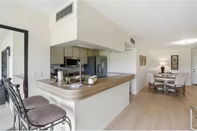 5585 Trailwinds Dr #314, Fort Myers, FL 33907 - Photo 14