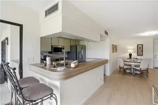 5585 Trailwinds Dr, Fort Myers, FL 33907 - Photo 14