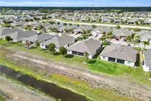 10756 Crossback Ln, Lehigh Acres, FL 33936 - Photo 6