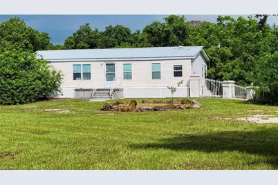 4555 Pioneer 16th St, Clewiston, FL 33440 - Photo 1