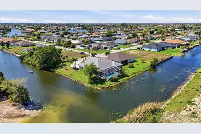2103 NE 5th Ter, Cape Coral, FL 33909 - Photo 46