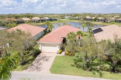 3930 Otter Bend Cir, Fort Myers, FL 33905 - Photo 2