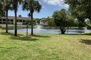 9261 Central Park Dr, Fort Myers, FL 33919 - Photo 6