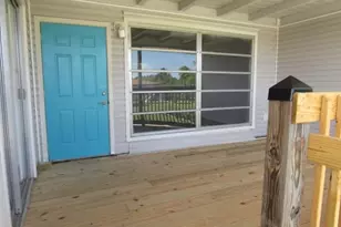 16120 Dublin Cir, Fort Myers, FL 33908 - Photo 2