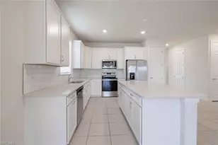 3922 Spotted Eagle Wy, Fort Myers, FL 33966 - Photo 6