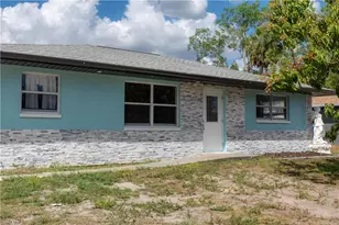 4811 Zana Dr, Fort Myers, FL 33905 - Photo 4