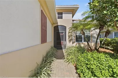 10526 Carena Cir, Fort Myers, FL 33913 - Photo 6